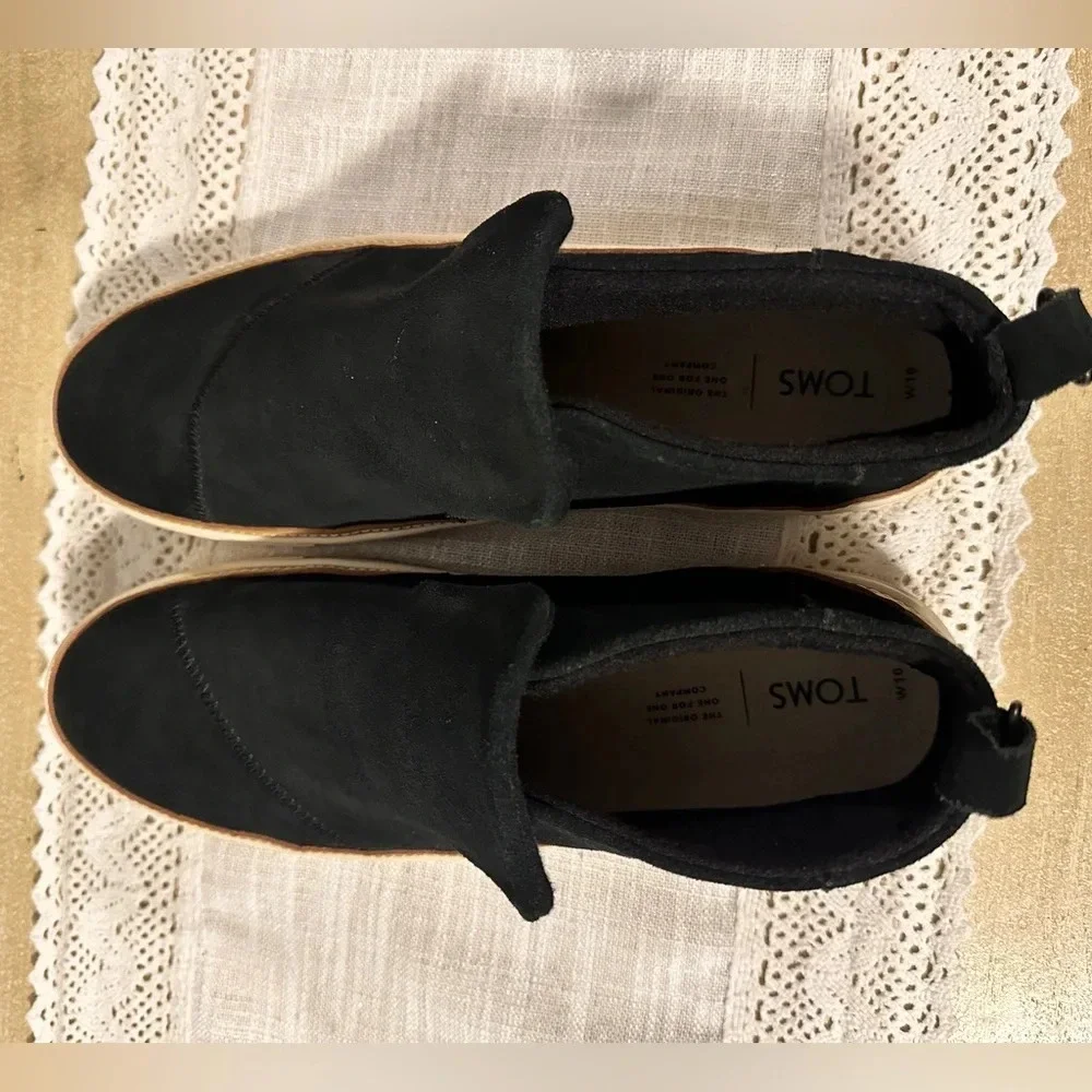Black TOMS‎ platform espadrille
